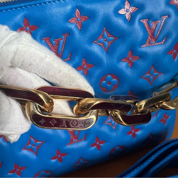 Louis Vuitton Coussin Bag Monogram Embossed Lambskin PM (Limited/Rare)🔥 - Picture 4 of 13